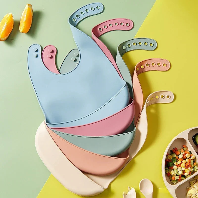 Silicone Babi Bib Waterproof Saliva Dripping Banana Bibs Newborn Feeding Soft Edible Aprons Baby Adjustable Burp Scarf